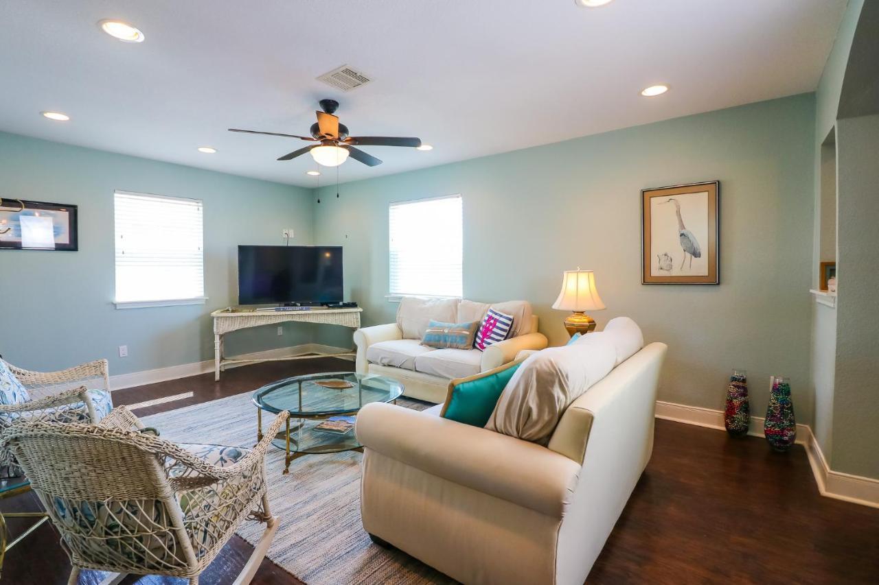 גלווסטון Perfect Location Spacious Yard Coffee Bar At This Lovely Beach Home מראה חיצוני תמונה
